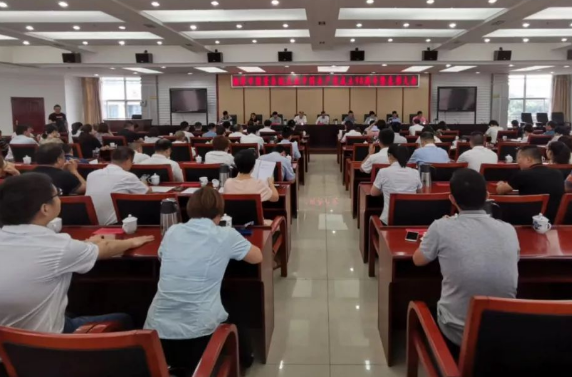 全市國資系統(tǒng)召開七一表彰大會，湘潭擔(dān)保2名個(gè)人榜上有名